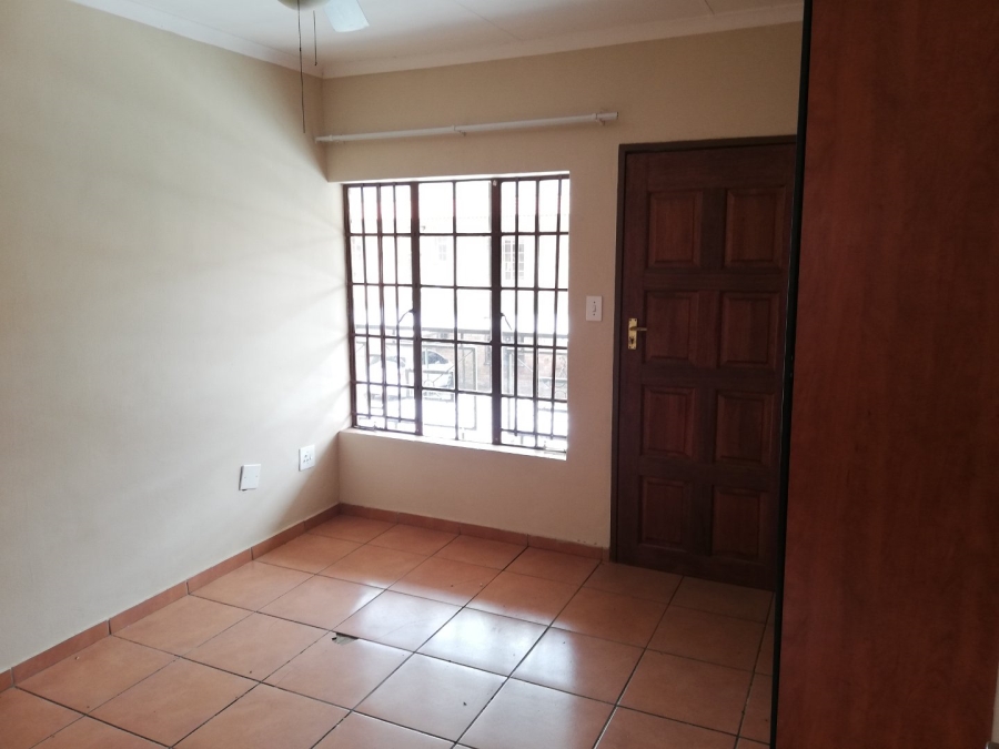 To Let 2 Bedroom Property for Rent in Die Bult North West